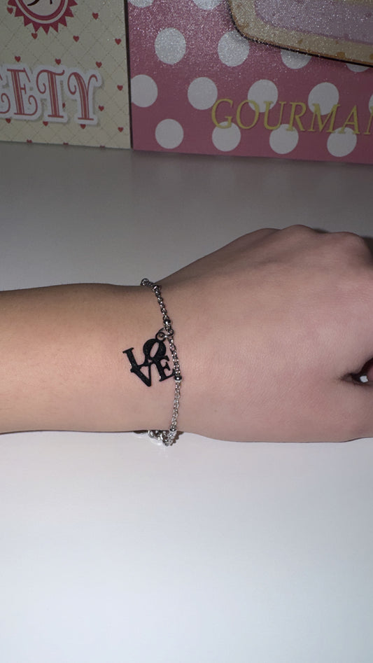 Bracciale con ciondolo LOVE in acciaio inox inossidabile ✨